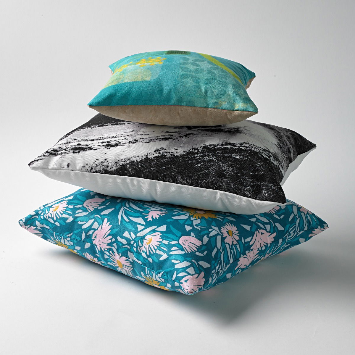 Faux Suede Photo Cushion 17507 Faux Suede Photo Cushion 17507